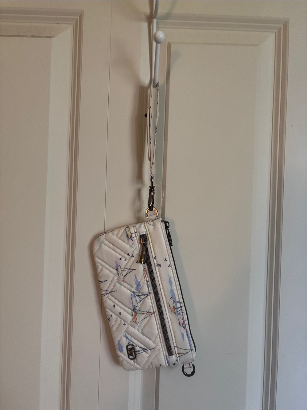 LUG - Super Metro XL Wristlet